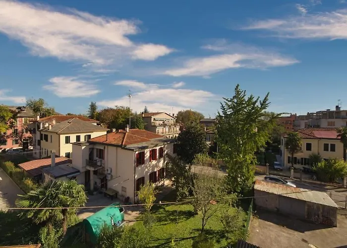 Venice Family House
